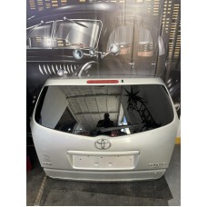 Ляда Toyota Corolla Verso 2005р.