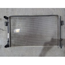 Радіатор двигуна на VW TOURAN, CADDY, COLF 5-6 PLUS- 1K0121251BR
