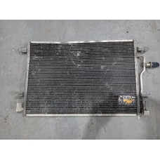 Радіатор Кондиціонера  на AUDI A4 B7 3.2B - 8E0260401D