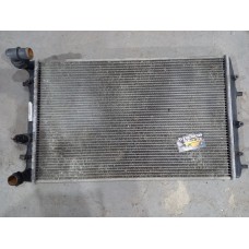 Радіатор двигуна на VW POLO - 6Q0121253R Радіатор двигуна на VW POLO - 6Q0121253R